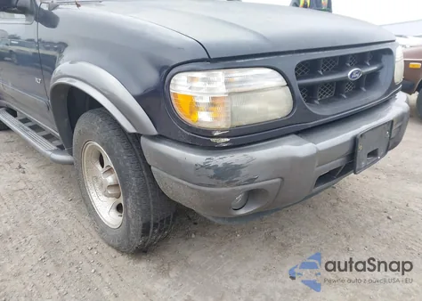 2000 Ford Explorer Xlt from USA, damaged, VIN 1FMZU73E8YZB69990